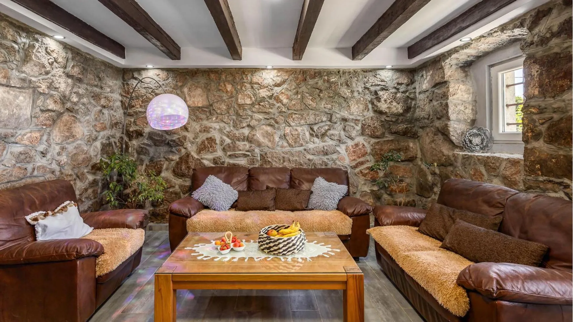 Casa vacanze Cozy Home In Bater With House Sea View