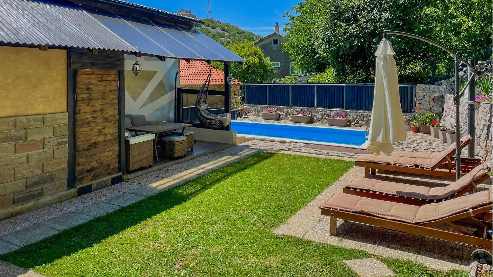 Casa vacanze Cozy Home In Bater With House Sea View